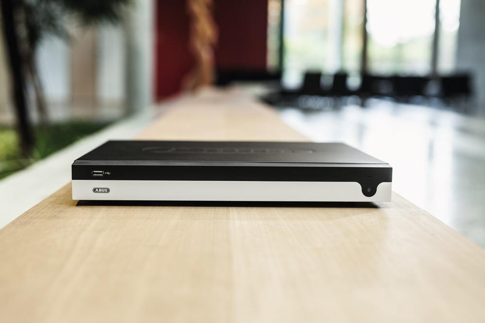 Купить ABUS NVR10020P - 8 Kanäle - 3840 x 2160 Pixel - 3 Benutzer - 336 Mbit/s - Manuell - Zeitplan - 10 TB (NVR10020P) в магазине wardena.ru