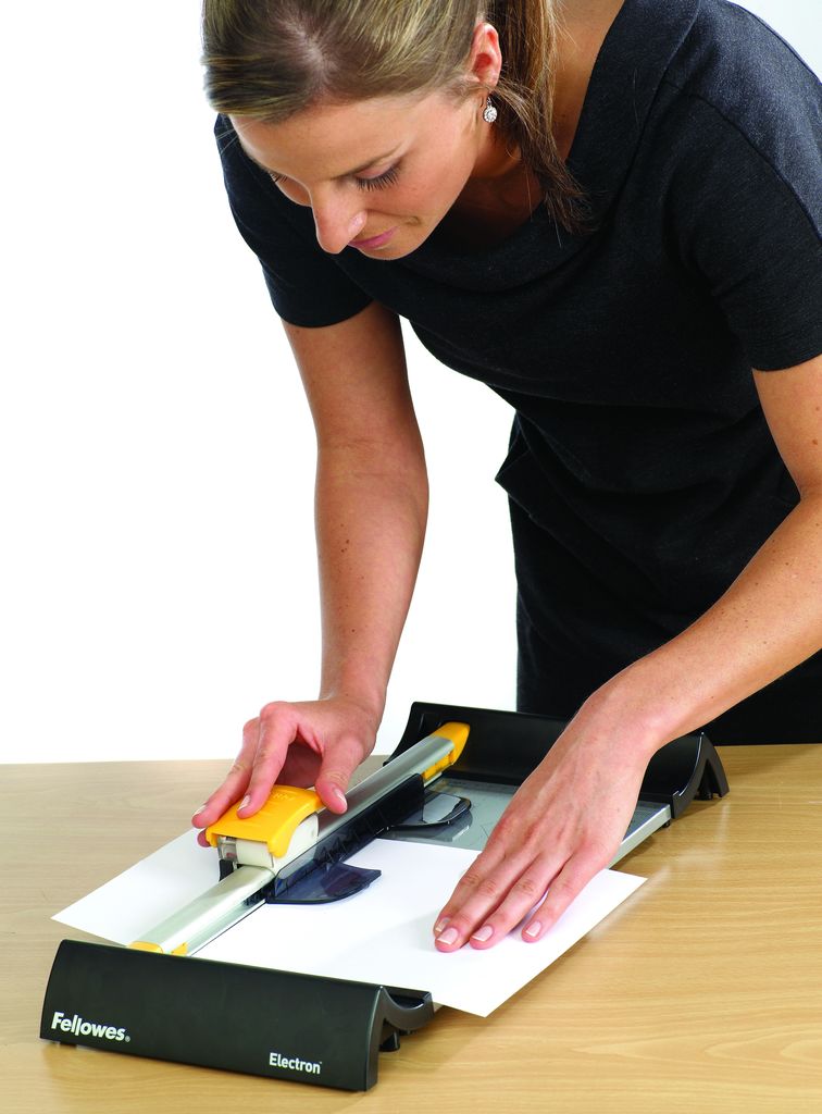 Купить Fellowes Electron A3 - Trimmer - 460 mm - Papier (5410501) в магазине wardena.ru