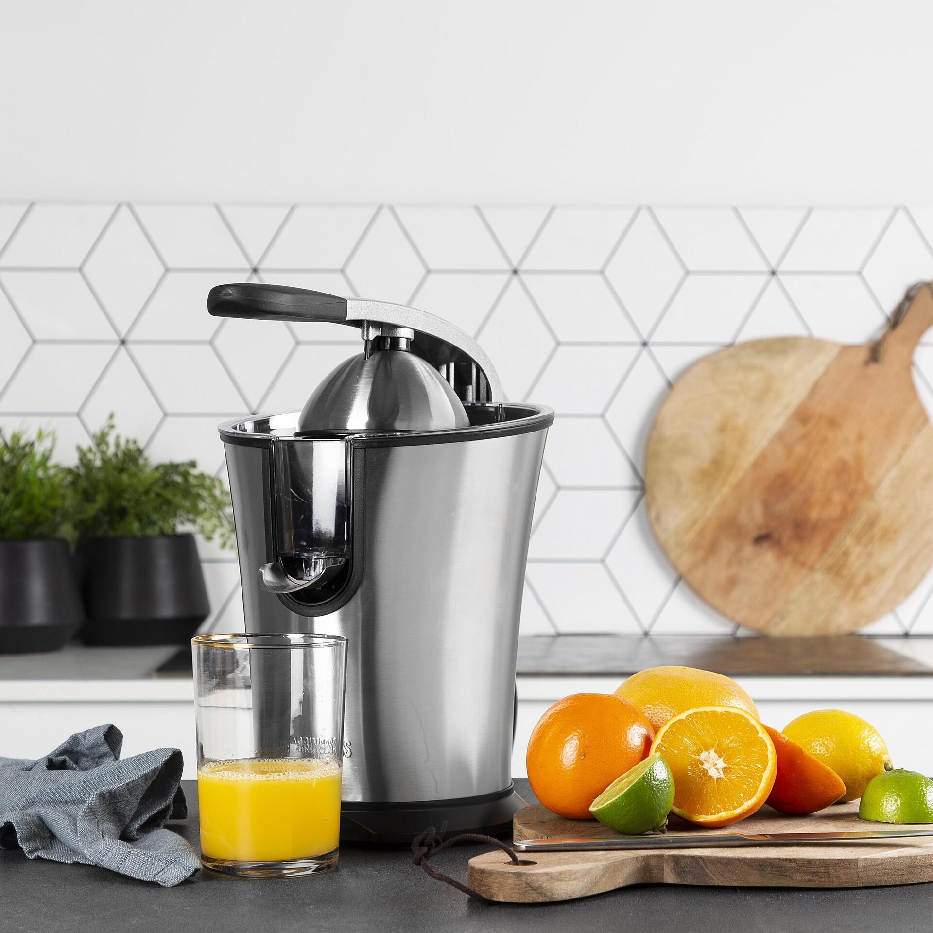 Купить Princess 201860 Master Juicer Pro. Produktfarbe: Schwarz, Edelstahl, Kabellänge: 1 m, Gehäusematerial: Kunststoff, Edelstahl. Leistung: 300 W, AC Eingangsspannung: 220 - 240 V, AC Eingangsfrequenz: 50 / 60 Hz. Menge pro (01.201860.01.001) в магазине wardena.ru