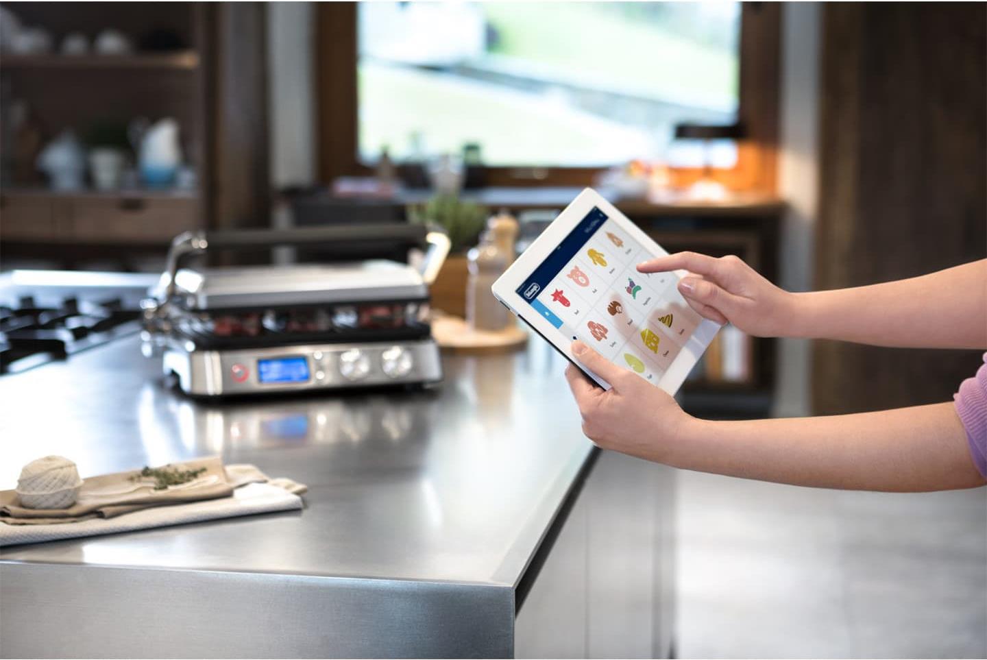 Купить DeLonghi CGH 1030D - Edelstahl - Rechteckig - Knöpfe - Drehregler - 370 x 230 mm - LED - 2000 W (CGH1030D) в магазине wardena.ru