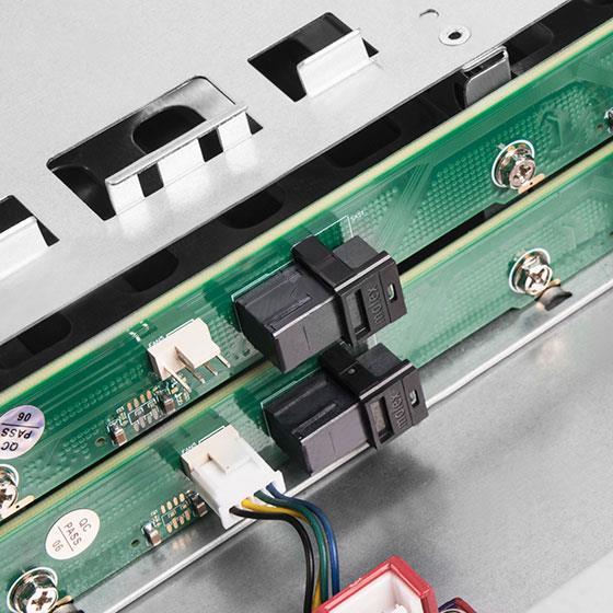 Купить Silverstone RM22-308 - HDD-Gehäuse - 2.5/3.5"  - SAS - SAS-2 - SAS-3 - SATA - Serial ATA II - Serial ATA III - 12 Gbit/s - Hot-Swap - Schwarz - Weiß (SST-RM22-308) в магазине wardena.ru