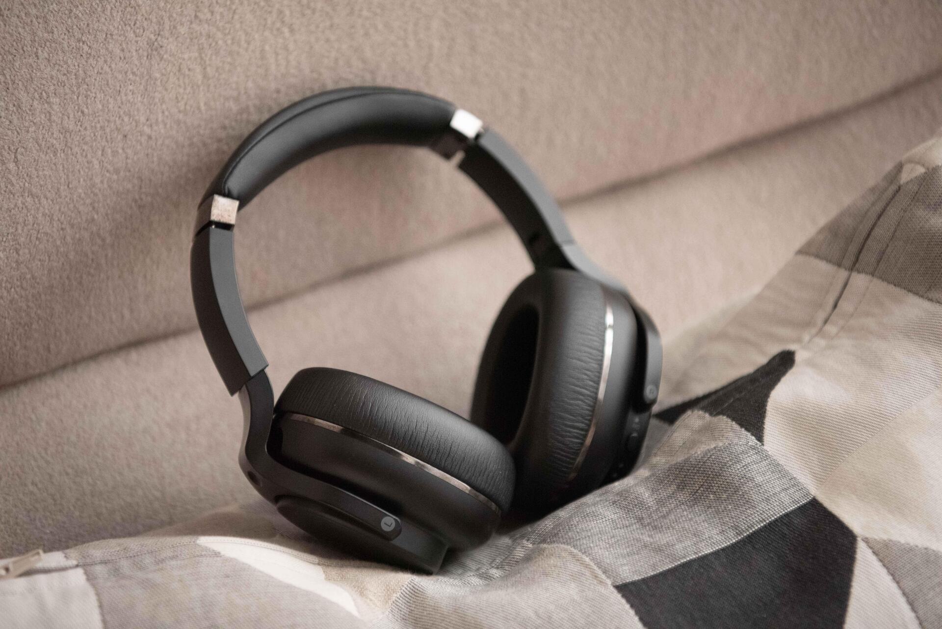 Купить Mobvoi Headphones ANC Kopfhörer Kopfband Schwarz 3,5-mm-Anschluss Bluetooth Mikro-USB (88119-000014) в магазине wardena.ru