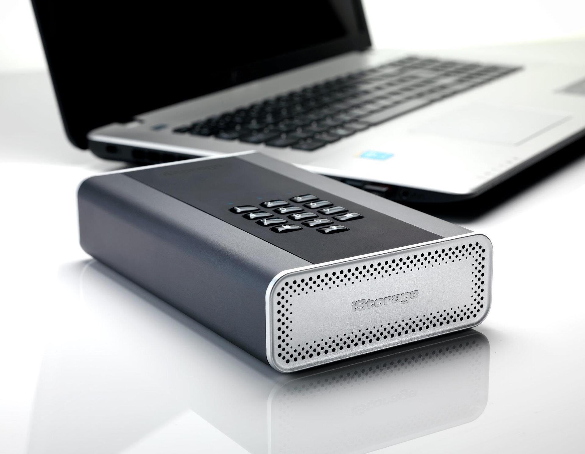 Купить iStorage DiskAshur DT2 Externe Festplatte 20000 GB Schwarz - Grau (IS-DT2-256-20000-C-G) в магазине wardena.ru
