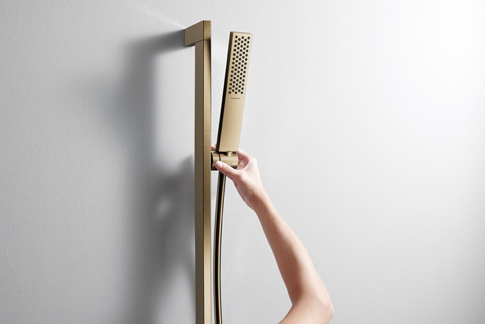 Купить Hansgrohe Pulsify E Unica Душевая штанга 650 мм и шланг бронза матовая 24404140 в магазине wardena.ru