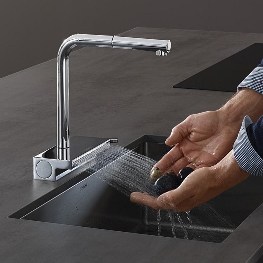 Купить Hansgrohe Aquno Select M81 Смеситель для кухни однорычажный 250 с вытяжным душем черный матовый 73836670 в магазине wardena.ru