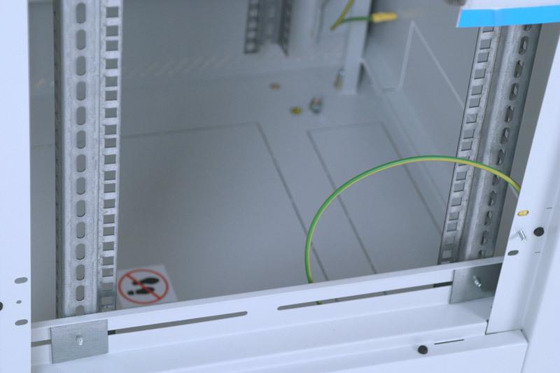 Купить Triton Delta S - Schrank - RAL 7035 - 42HE - 48.3 cm (19") (RMA-42-A81-CAX-A1) в магазине wardena.ru