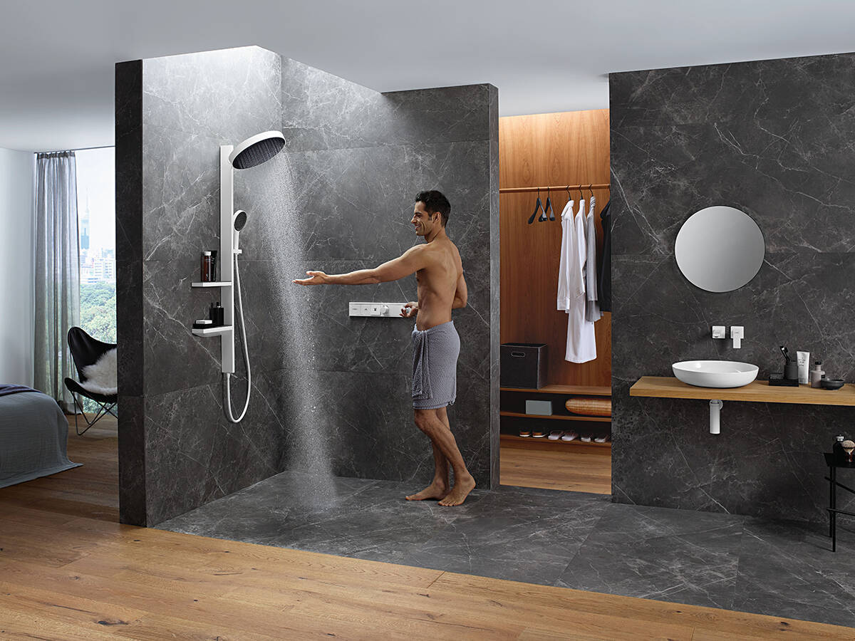 Купить Hansgrohe Rainfinity Верхний душ 360 1jet с настенным креплением хром-черный матовый 26230340 в магазине wardena.ru