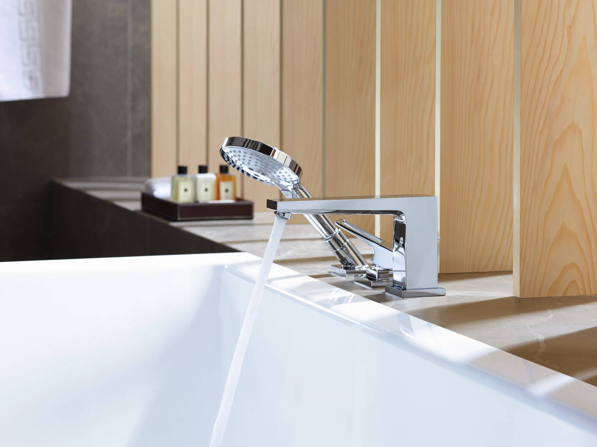 Купить Hansgrohe Metropol смеситель на край ванны на 3 отверстия хром 74551000 в магазине wardena.ru