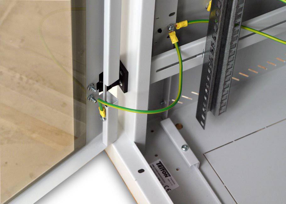 Купить Triton 48,30cm (19") Netzwerkschrank "Delta RZ", 27 HE, 800 x 800 mm, hellgrau RAL 7035 Netzwerkschrank mit 4 Holmen, komplett zerlegbar (RZA-27-A88-CAX-A1) в магазине wardena.ru