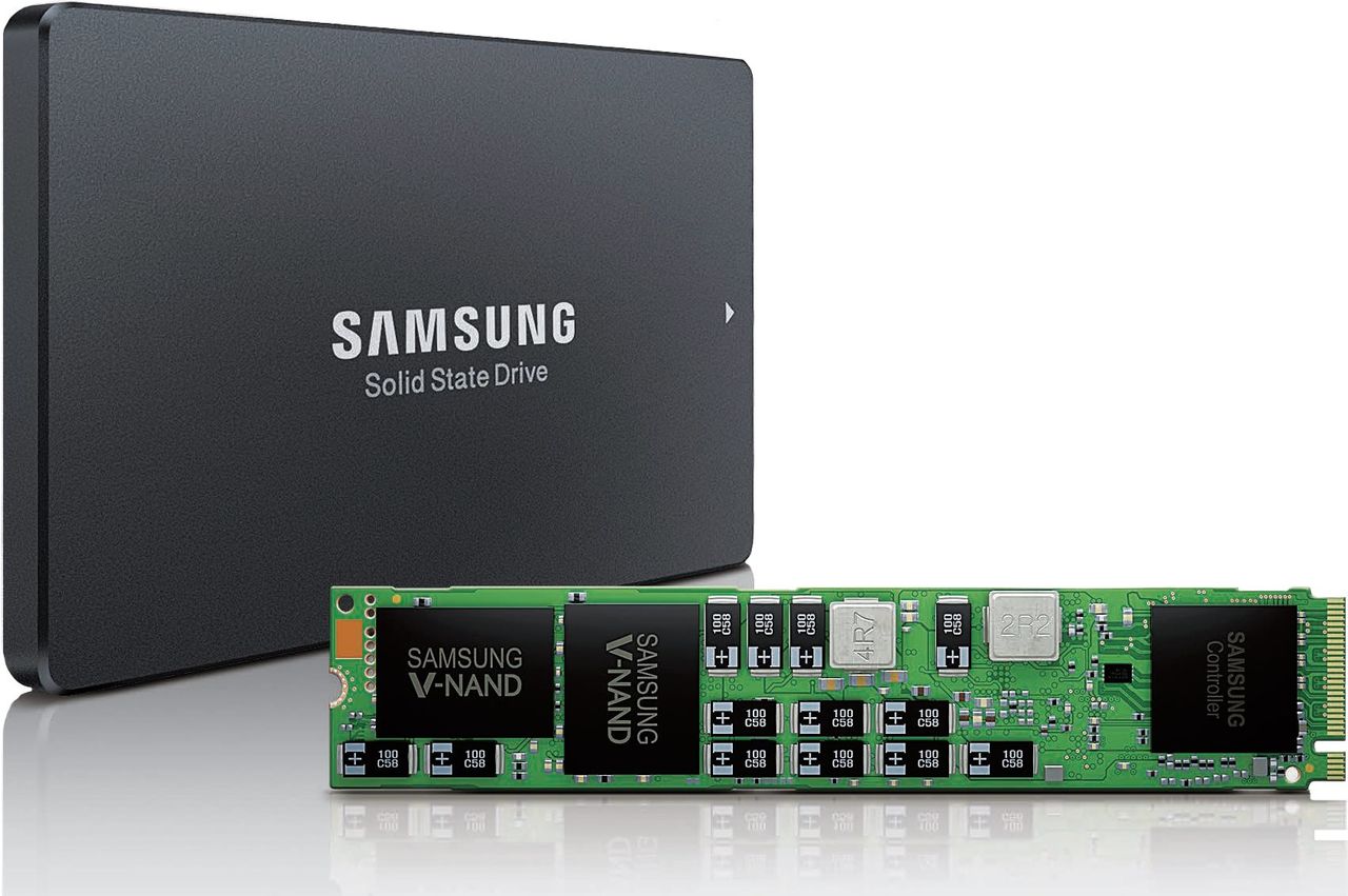 Купить Samsung PM963 MZQLW960HMJP - SSD - 960GB - intern - 6,4 cm (2.5") - PCI Express 3.0 x4 (NVMe) (MZQLW960HMJP-00003) в магазине wardena.ru