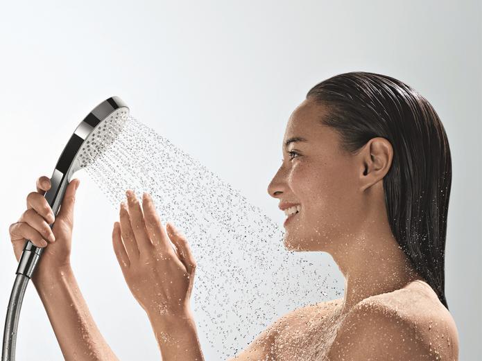 Купить Hansgrohe Croma Select S Душевой набор Croma Select S 1jet 125 м хром-белый матовый 26420400 в магазине wardena.ru