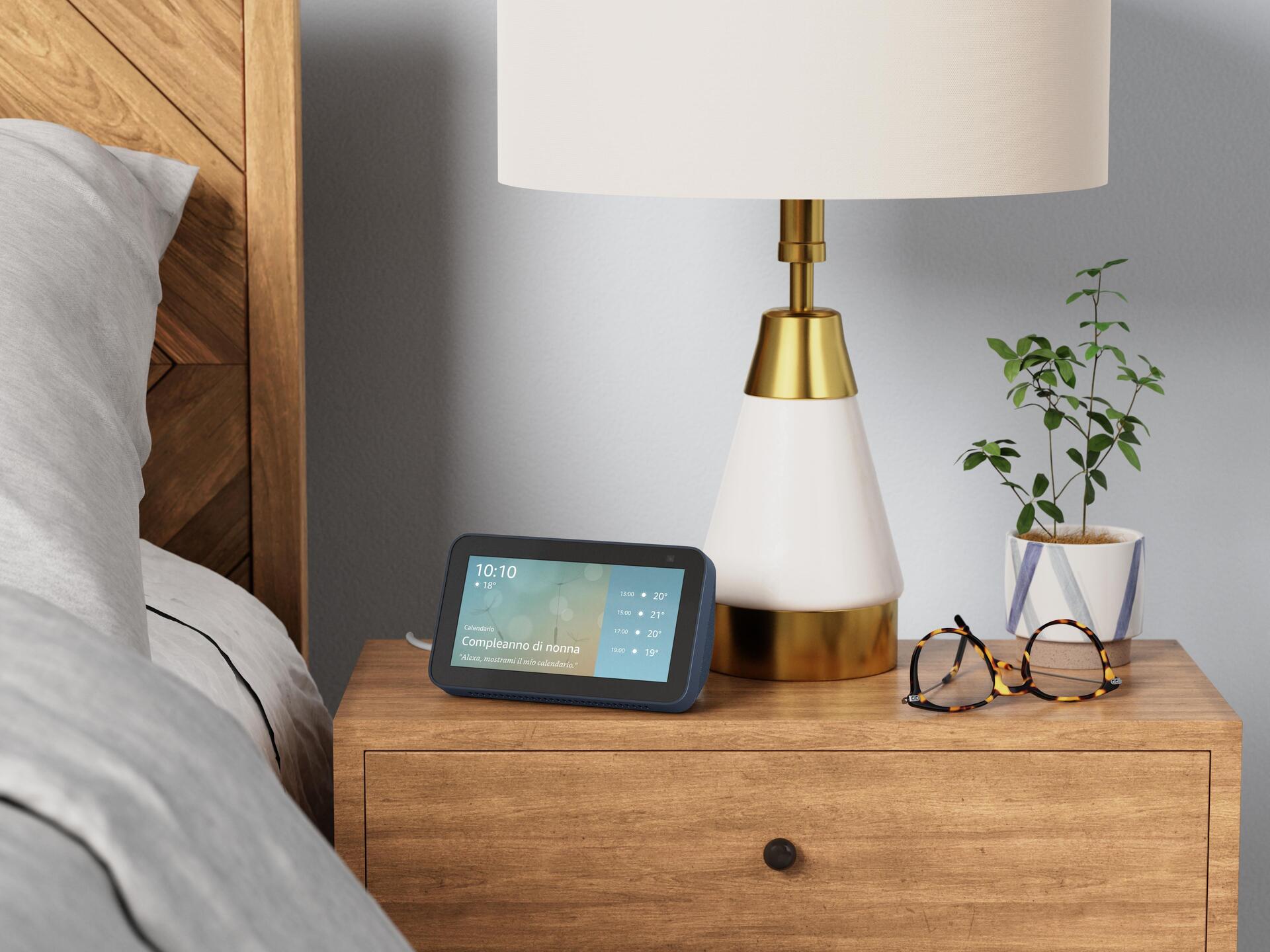 Купить Amazon.com Amazon Echo Show 5 (2nd Generation) - Smart-Display - LCD 5.5" - kabellos - Bluetooth, Wi-Fi - Tiefseeblau (B08KJP91X2) в магазине wardena.ru