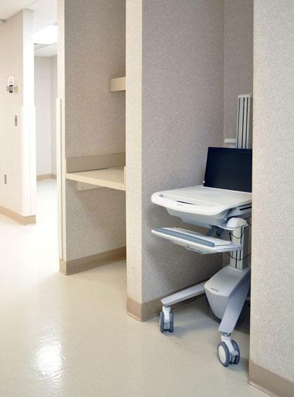 Купить Ergotron StyleView EMR Laptop Cart, SV40 - Wagen für Notebook/Tastatur/Maus - Kunststoff, Aluminium, verzinker Stahl - Grau, weiß, Polished Aluminum - Bildschirmgröße: bis zu 43,9 cm (bis zu 43,90cm (17.3")) (SV40-6100-0 в магазине wardena.ru