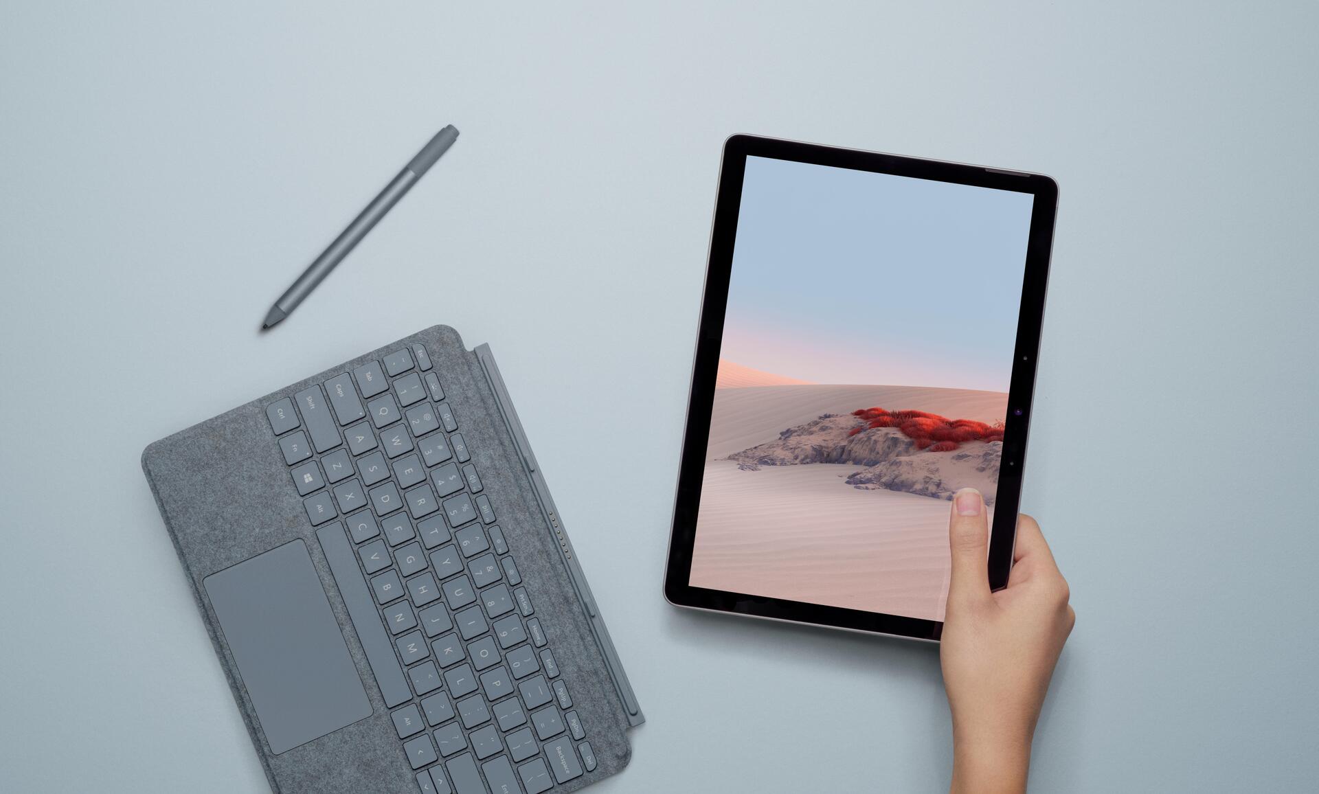 Купить Microsoft Surface Go Type Cover - Tastatur - mit Trackpad, Beschleunigungsmesser - hinterleuchtet - Englisch - Eisblau - kommerziell - für Surface Go, Go 2 (KCT-00087) в магазине wardena.ru