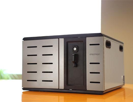 Купить Ergotron Zip12 Charging Desktop Cabinet - Schrankeinheit für 12 Tablets / Notebooks - Stahl - Schwarz, Silber - Bildschirmgröße: bis zu 35,6 cm (bis zu 35,60cm (14")) (DM12-1012-2) в магазине wardena.ru