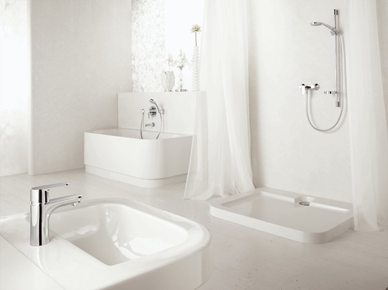 Купить Hansgrohe Croma 100 Душевой набор Vario с держателем и шлангом 125 см хром 27592000 в магазине wardena.ru