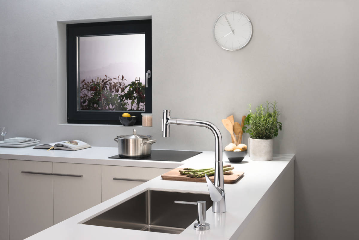 Купить Hansgrohe S719-U660 Мойка для монтажа под столешницу 660 сталь 43428800 в магазине wardena.ru