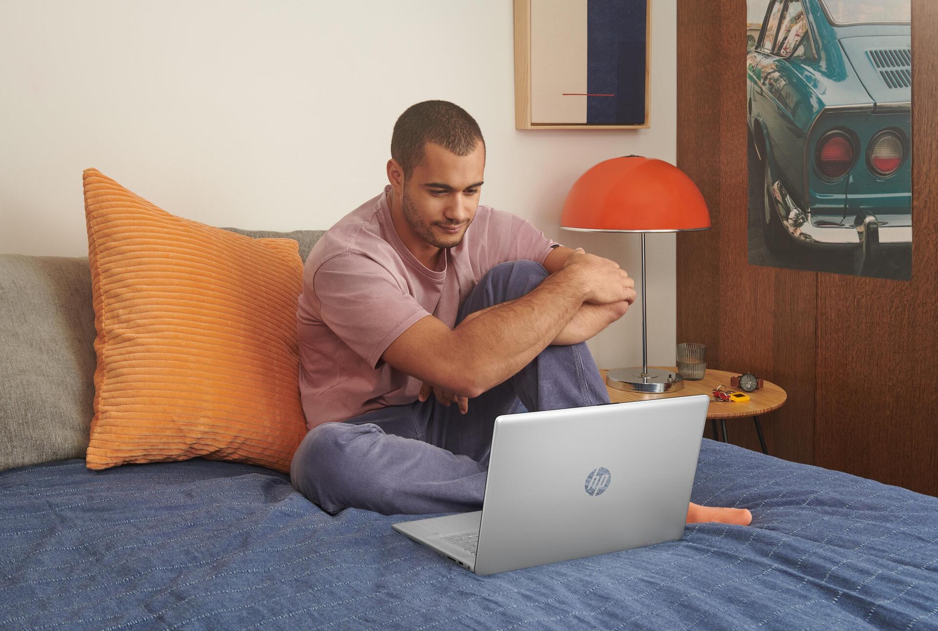 Купить HP 17-cp0158ng - Ryzen 5 5500U / 2.1 GHz - Win 10 Home 64-Bit (mit Win 11-Lizenz) - Radeon Graphics - 8 GB RAM - 512 GB SSD NVMe, HP Value - 43.9 cm (17.3") IPS 1920 x 1080 (Full HD) - Wi-Fi 5 - Natural Silver (4H3N3EA) в магазине wardena.ru