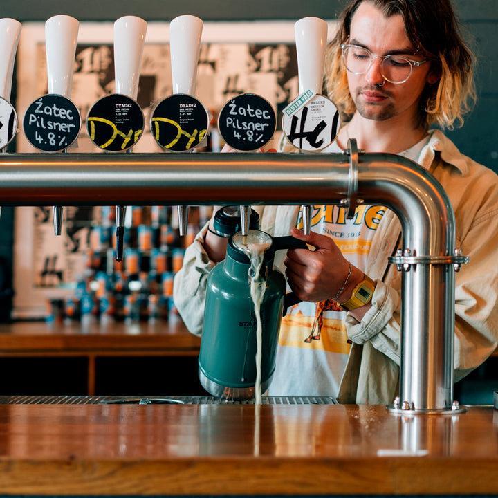 Купить Stanley 10-01941-067 Thermosflasche 1,9 l Grün (10-01941-067) в магазине wardena.ru