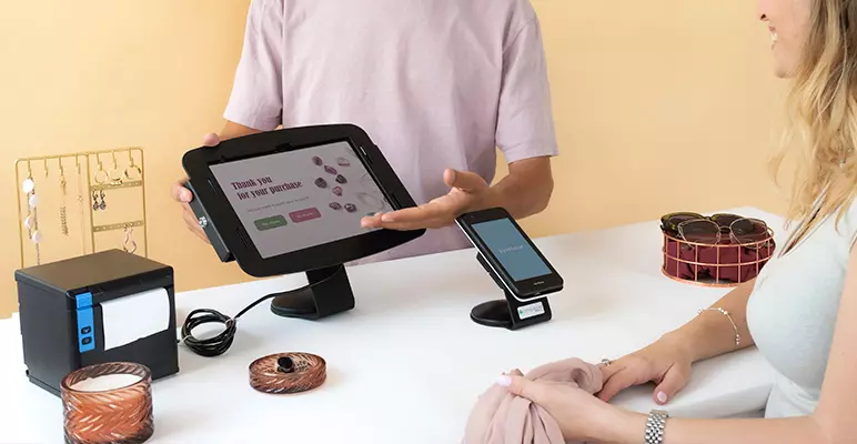 Купить Compulocks 111B105GA8SB Sicherheitsgehäuse für Tablet 26,7 cm (10.5") Schwarz (111B105GA8SB) в магазине wardena.ru