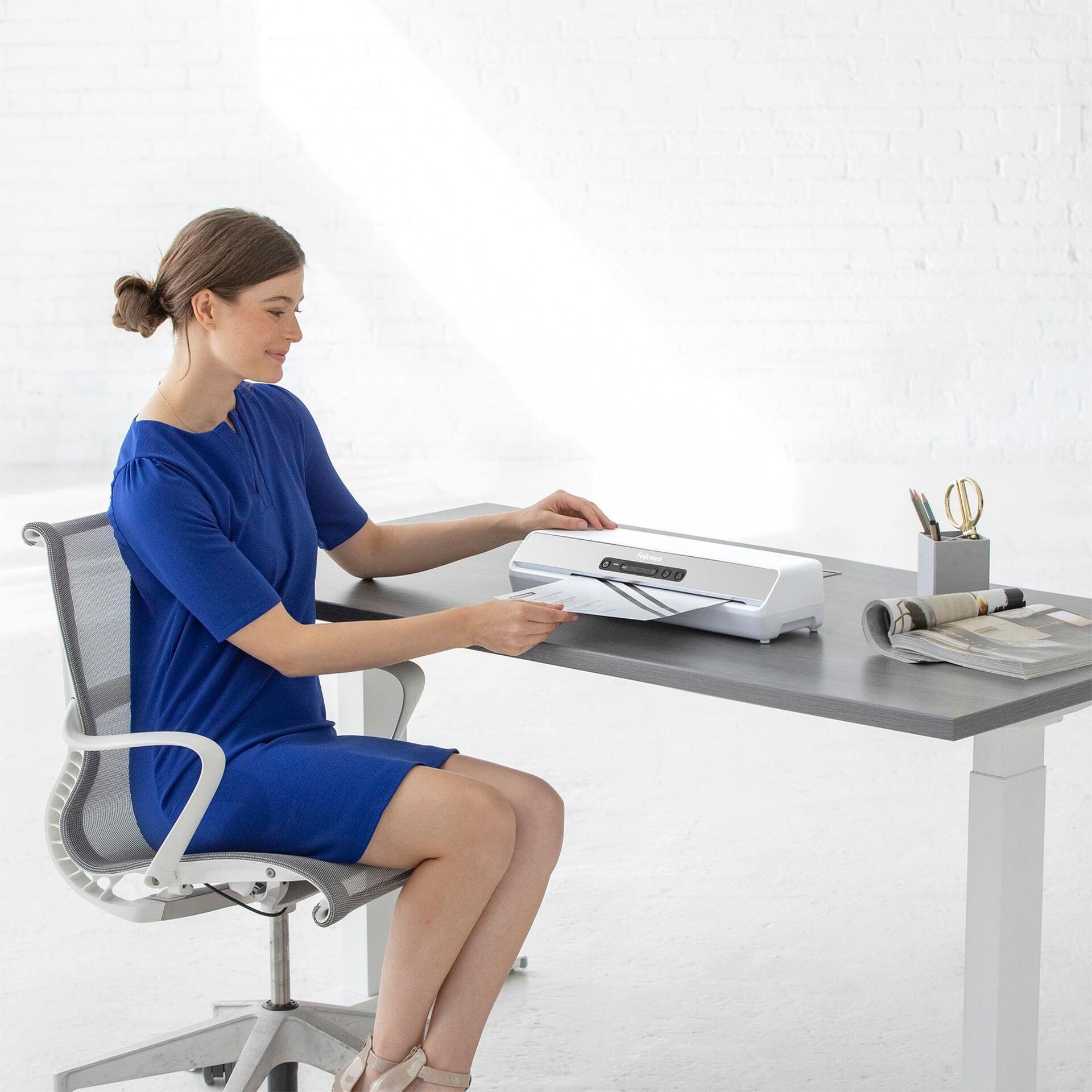 Купить Fellowes Amaris A3 - Laminator - Heiß- oder Kaltlaminierer - Beutel - 32 cm (8058201) в магазине wardena.ru