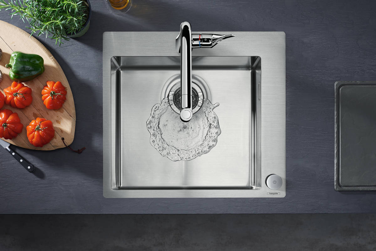 Купить Hansgrohe Metris Select M71 Кухонные смеситель на 2 отверстия однорычажный 320 с вытяжным душем 2jet sBox сталь 73806800 в магазине wardena.ru