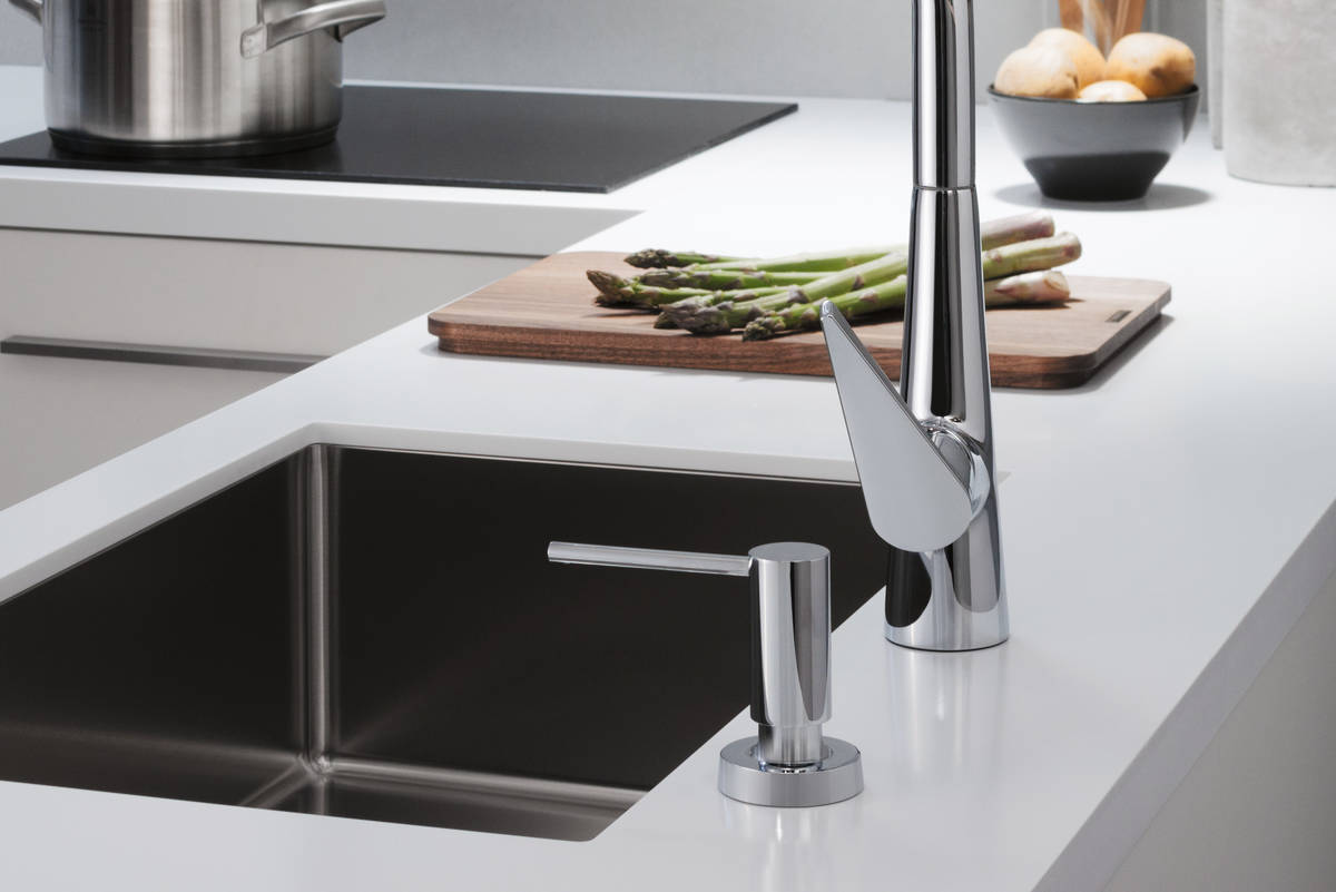 Купить Hansgrohe Talis Select M51 Кухонный смеситель однорычажный 300 с вытяжным изливом 1jet sBox сталь 73853800 в магазине wardena.ru