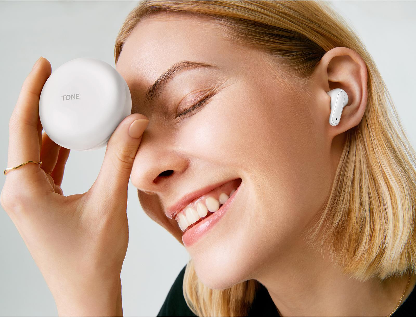 Купить LG TONE-FP9.CEUFLLK Kopfhörer True Wireless Stereo (TWS) im Ohr Musik Bluetooth Weiß (TONE-FP9W.CEUFLLK) в магазине wardena.ru