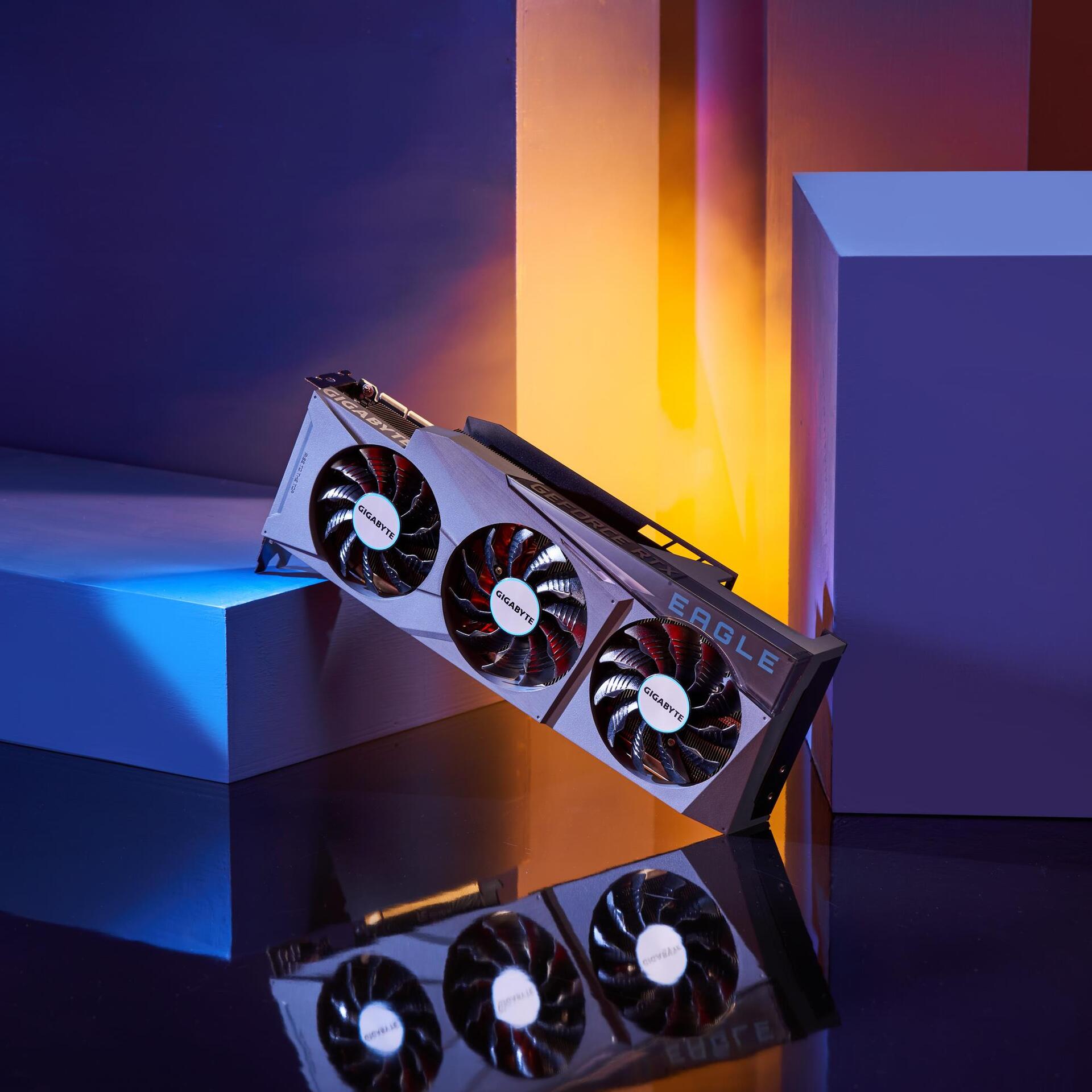Купить Gigabyte GeForce RTX 3090 EAGLE OC 24G - OC Edition - Grafikkarten - GF RTX 3090 - 24 GB GDDR6X - PCIe 4.0 x16 - 2 x HDMI, 3 x DisplayPort (GV-N3090EAGLE OC-24GD) в магазине wardena.ru