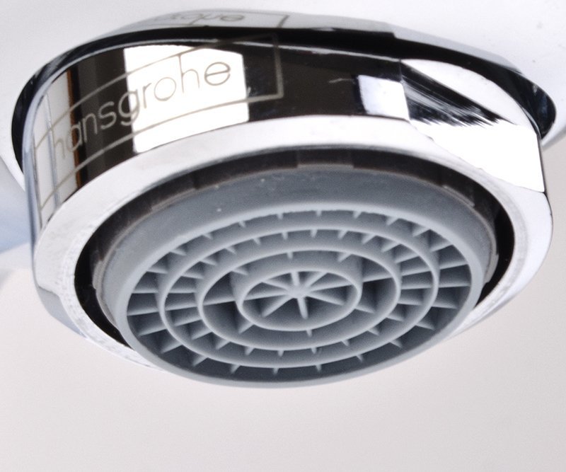 Купить Hansgrohe Focus Е2 Смеситель для раковины 70 однорычажный без сливного набора хром 31733000 в магазине wardena.ru