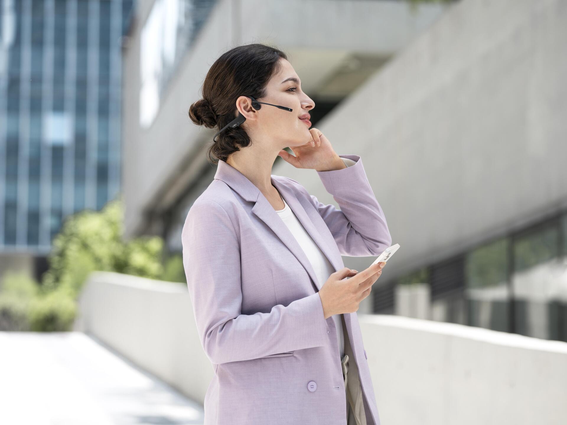 Купить SHOKZ OpenComm2 drahtloser - knochenleitender Bluetooth-Kopfhörer für Videokonferenzen | 16 Stunden Sprechzeit - 29 m drahtlose Reichweite - 1 Stunde Ladezeit | Mit geräuschunterdrückendem Galgenmikrofon - schwarz (C110- (C110-AN-BK-EU-000) в магазине wardena.ru