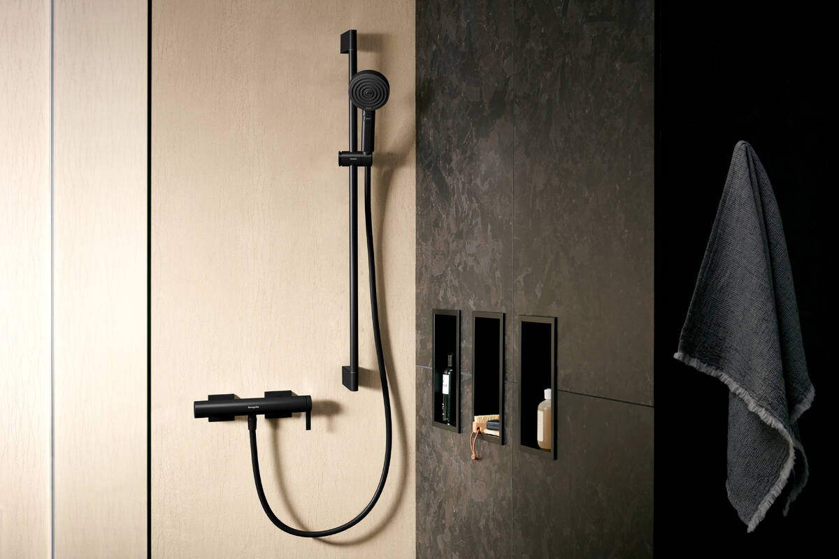 Купить Hansgrohe Pulsify Select S Ручной душ 105 3jet Relaxation черный матовый 24110670 в магазине wardena.ru