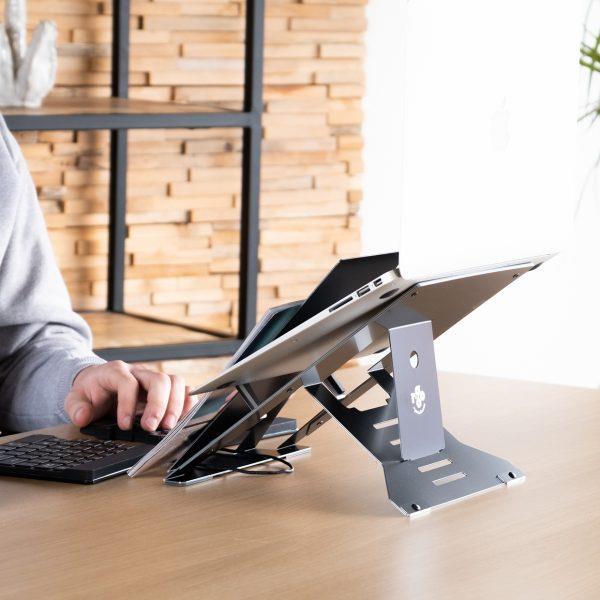 Купить R-Go Tools Riser Document Notebook-Ständer Schwarz 55,9 cm (22" ) (RGORIDOCBL) в магазине wardena.ru