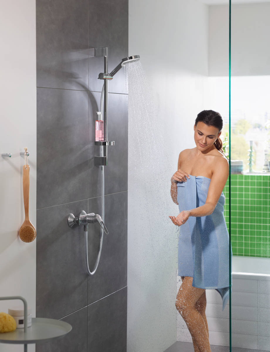 Купить Hansgrohe Crometta Vario душевой гарнитур 65 см с мыльницей хром-белый матовый 26553400 в магазине wardena.ru