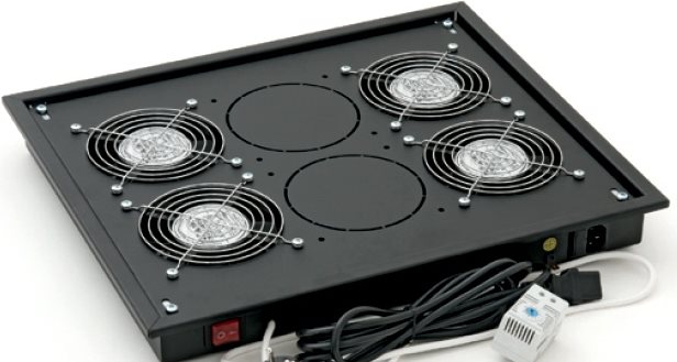 Купить Triton - Rack-Lüftereinsatz mit Thermostat (4 Lüfter) - RAL 9005 (RAB-CH-X04-X3) в магазине wardena.ru