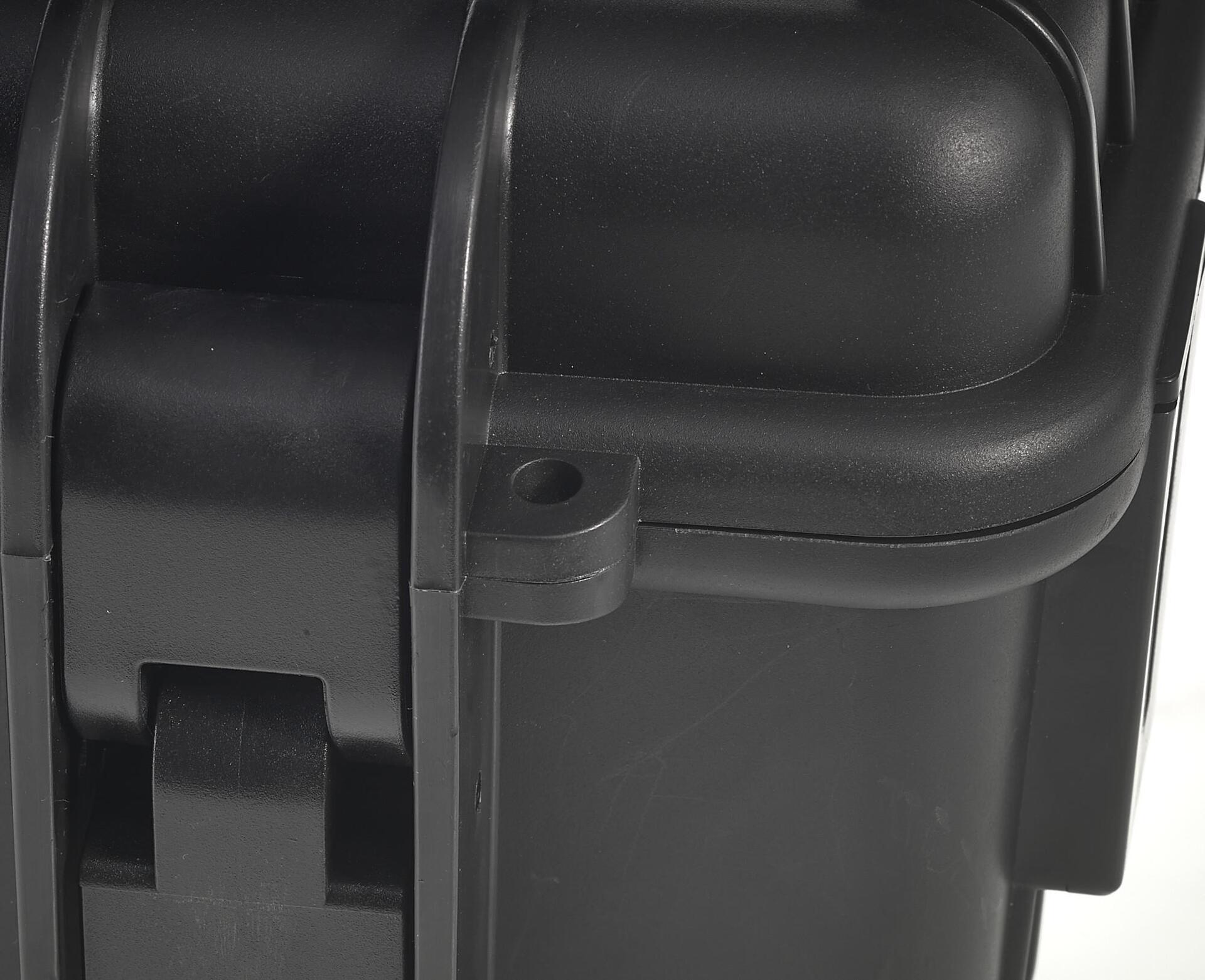 Купить B&W Type 6700 Hard-Case Schwarz (6700/B) в магазине wardena.ru