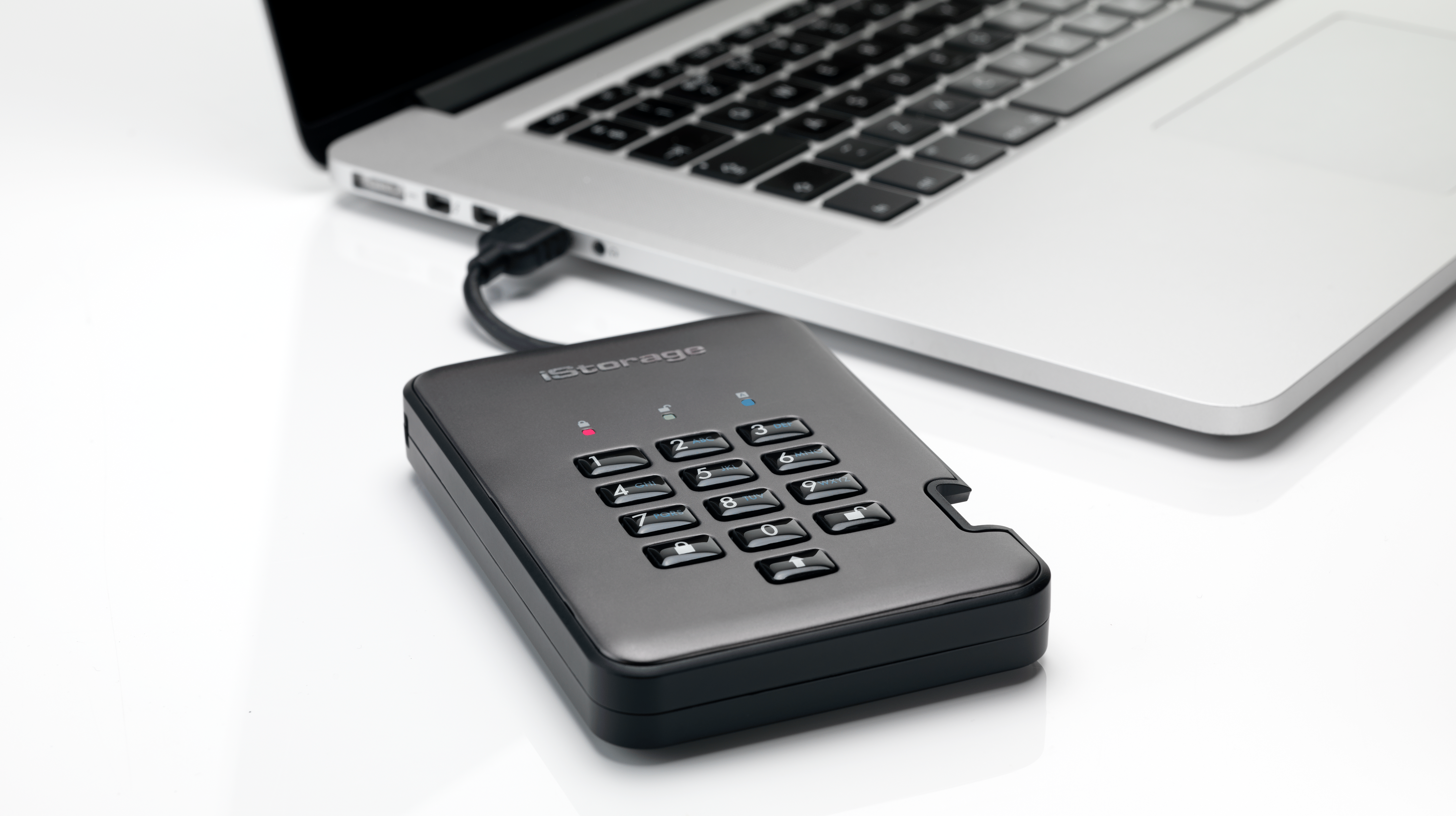 Купить iStorage diskAshur Pro 2 - Festplatte - verschlüsselt - 256GB - extern (tragbar) - USB 3,1 - FIPS 197 - FIPS 140-2 Level 3, 256-bit AES-XTS (IS-DAP2-256-SSD-256-C-G) в магазине wardena.ru