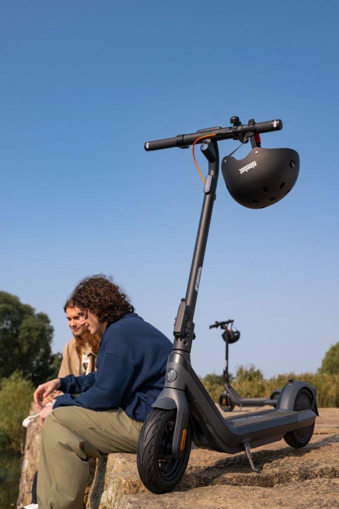 Купить Ninebot by Segway KickScooter E2 PRO D E-Scooter (3802-068) в магазине wardena.ru