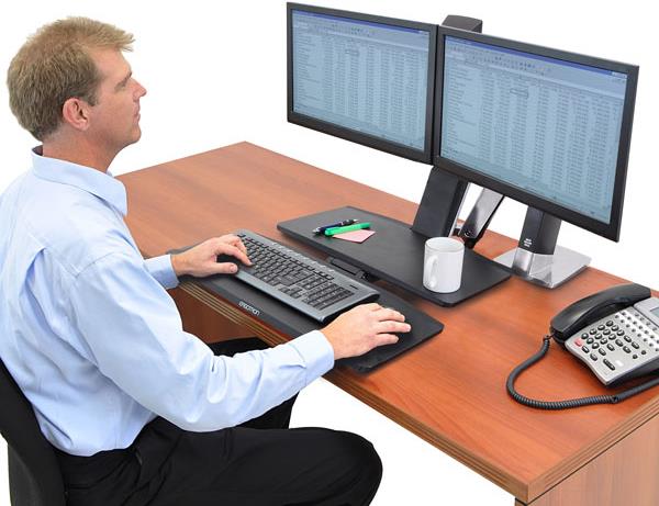 Купить Ergotron WorkFit-A Dual with Worksurface+ - Aufstellung (Tablett, Spannbefestigung für Tisch, Pivot) für 2 LCD-Displays/Tastatur/Maus - Schwarz, Polished Aluminum - Bildschirmgröße: bis zu 55,9 cm (bis zu 55,90cm (22") ) (24-316-026) в магазине wardena.ru