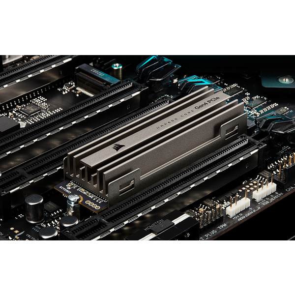 Купить Corsair MP600 CORE M.2 1000 GB PCI Express 4.0 QLC 3D NAND NVMe (CSSD-F1000GBMP600COR) в магазине wardena.ru