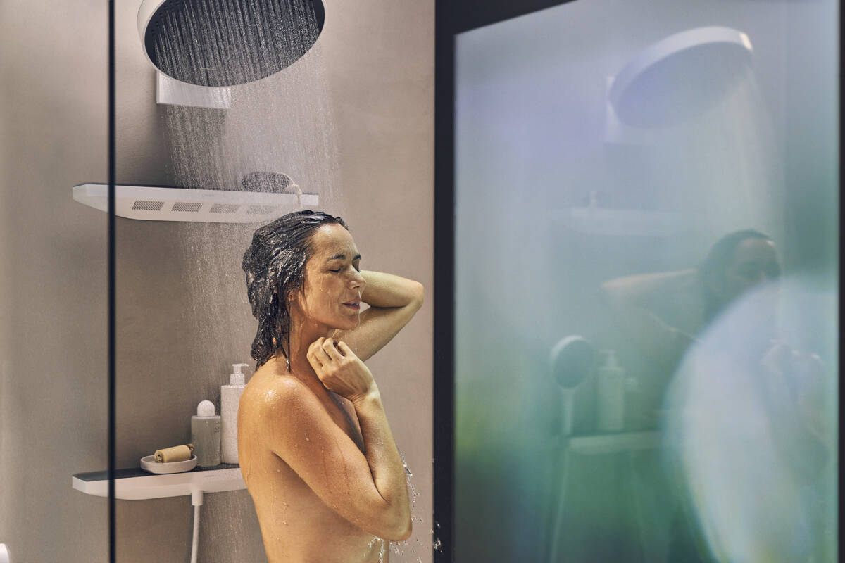 Купить Hansgrohe Rainfinity Верхний душ 360 1jet с настенным креплением белый матовый 26230700 в магазине wardena.ru