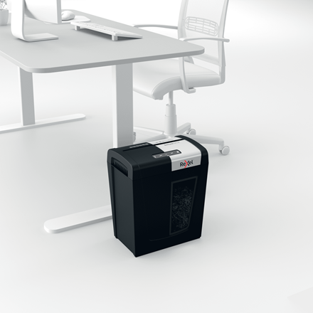 Купить Rexel Secure MC6 Aktenvernichter Mikrogeschnittene Zerkleinerung 60 dB Schwarz - Silber (2020130EU) в магазине wardena.ru