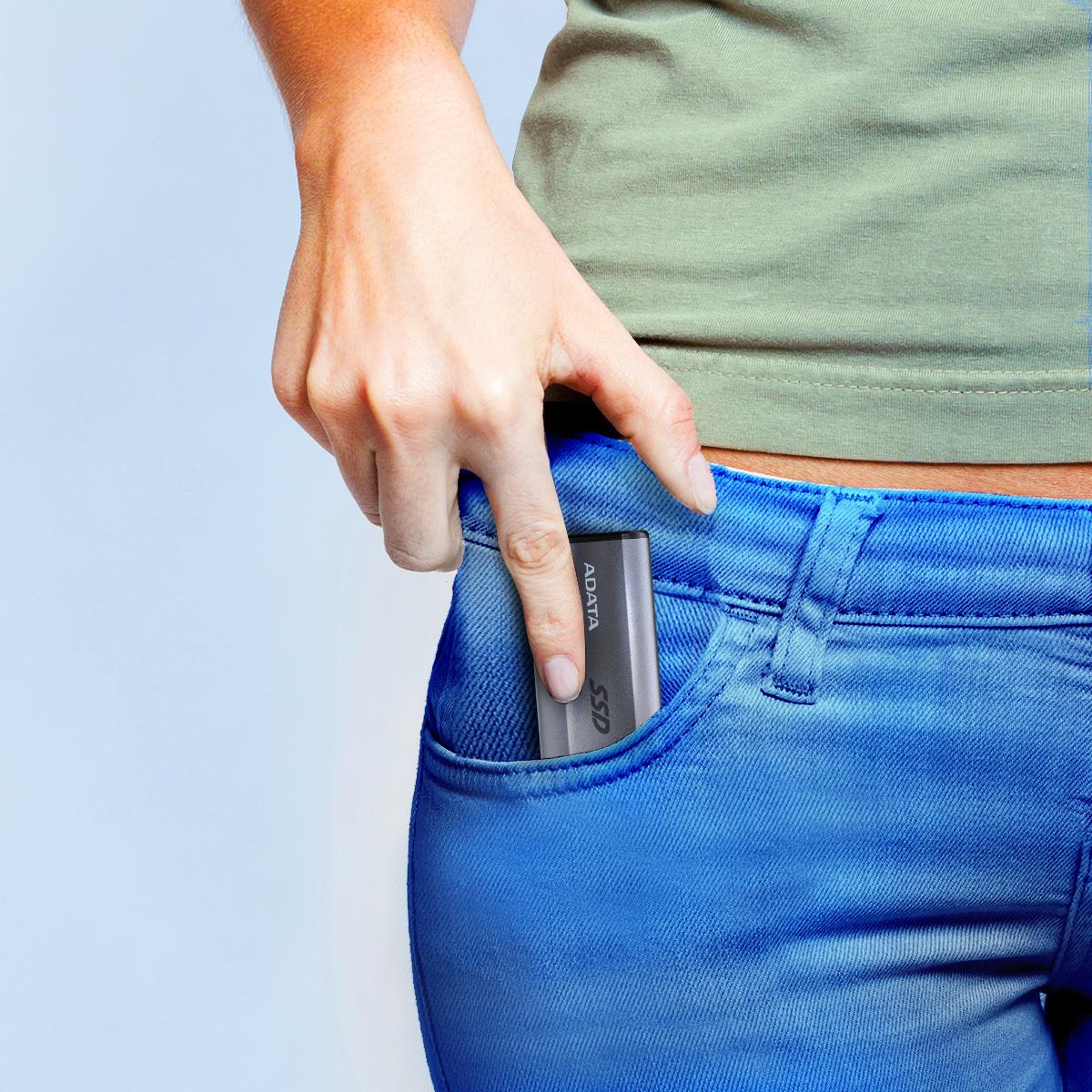 Купить ADATA Elite SE880 - 4 TB - USB Typ-C - USB 3.2 Gen 2x2 - 2000 MB/s - 20 Gbit/s - Grau (AELI-SE880-4TCGY) в магазине wardena.ru