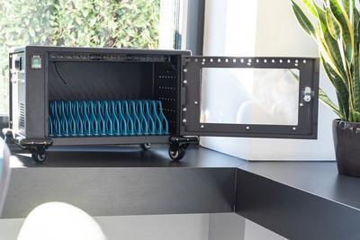 Купить DIGITUS DN-45003 - Wagen (nur Laden) - für 16 Tablets / Notebooks - verriegelbar - SPCC kaltgewalzter Stahl - Schwarz, RAL 9005 - Bildschirmgröße: bis zu 35,6 cm (bis zu 35,60cm (14")) (DN-45003) в магазине wardena.ru