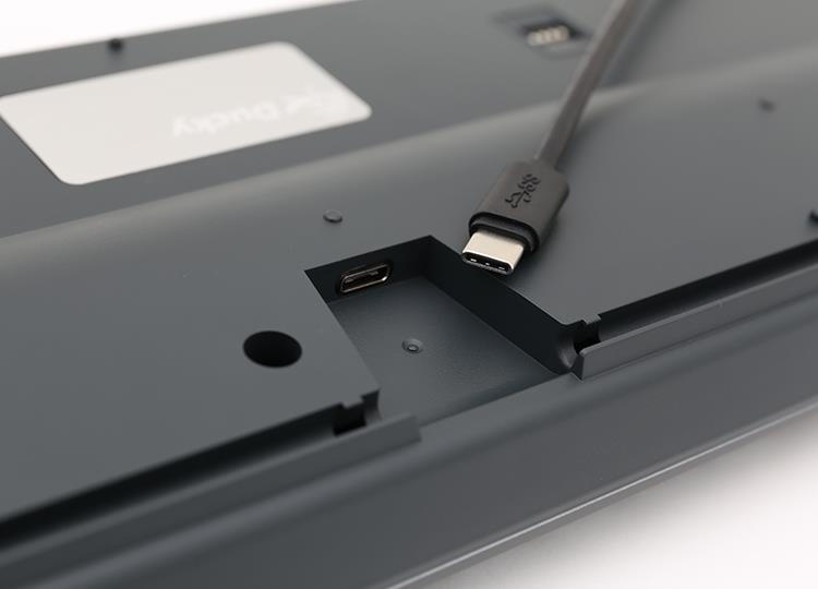 Купить Ducky One 2 Skyline PBT Gaming Tastatur, MX-Speed-Silver - grau (DKON1808-PDEPDZHBS) в магазине wardena.ru