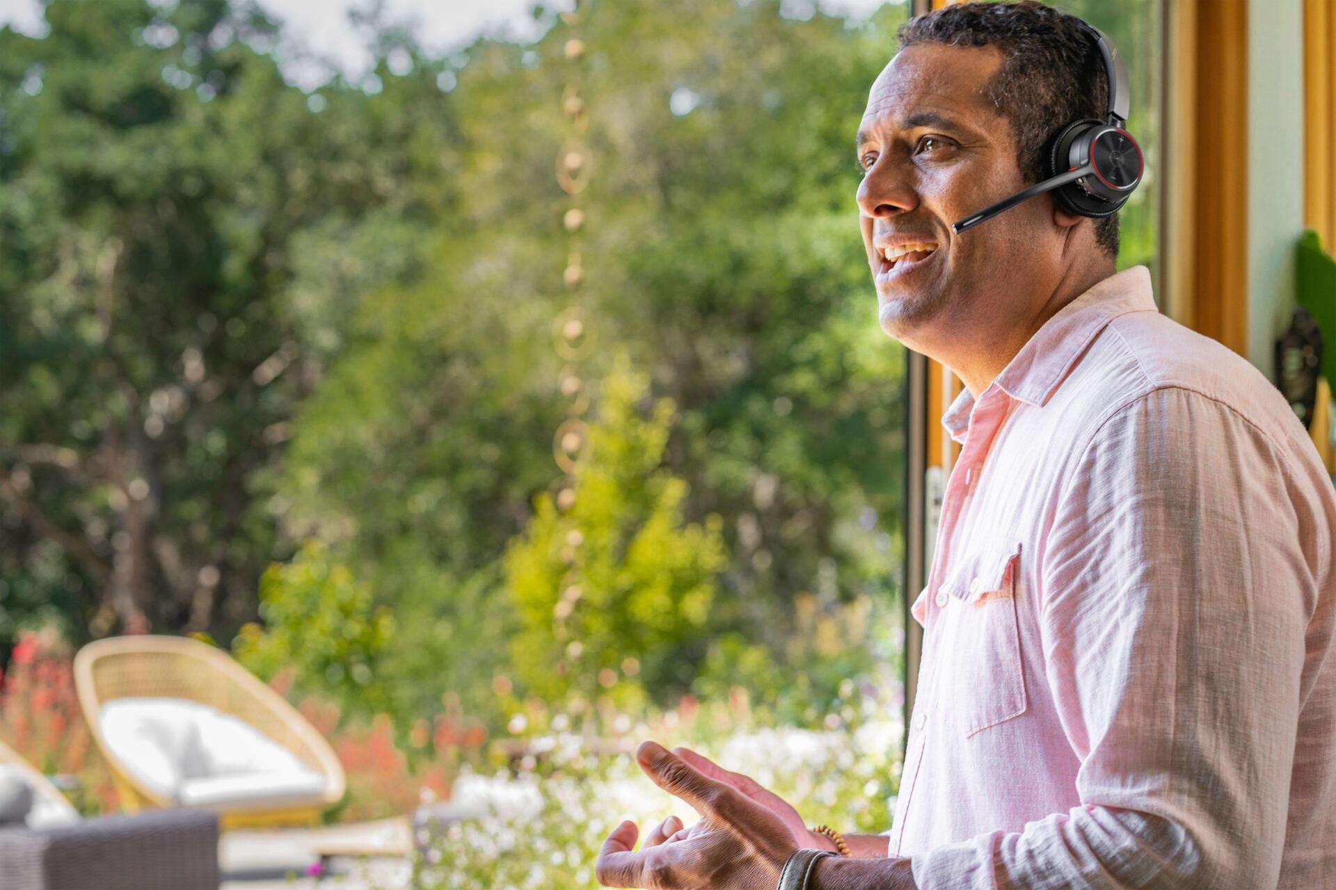 Купить HP POLY Poly Voyager 4320 - Voyager 4300 series - Headset - On-Ear - Bluetooth - kabellos, kabelgebunden - USB-C - Schwarz - Zoom Certified, Zertifiziert für Microsoft Teams (76U50AA) в магазине wardena.ru