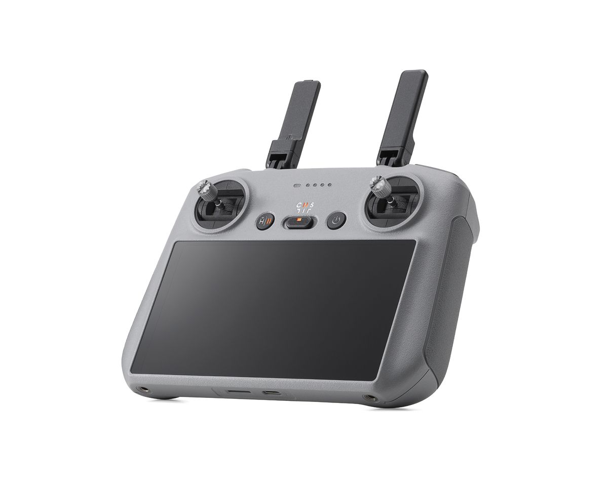 Купить DJI Air 3 Fly More Combo + RC 2 (mit Display) (143271) в магазине wardena.ru