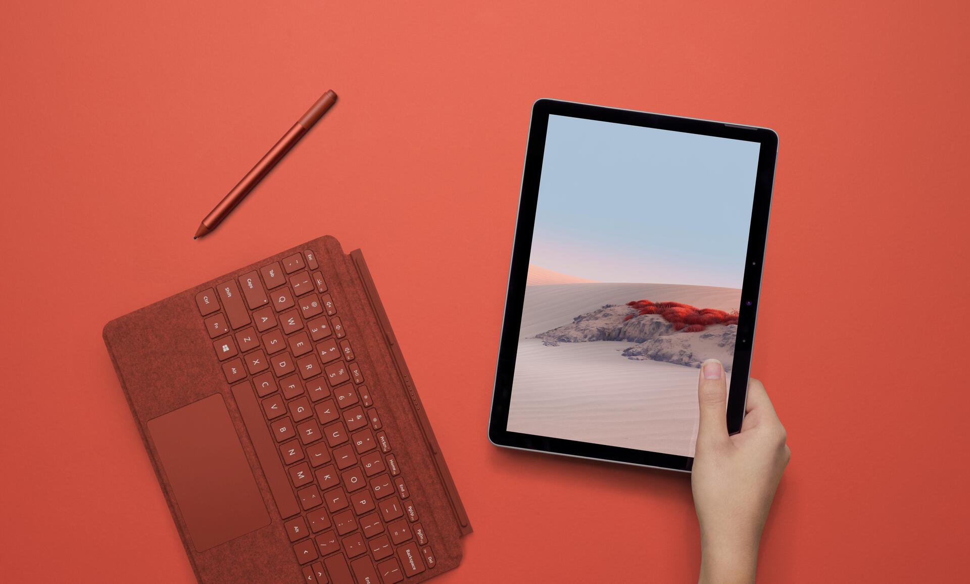 Купить Microsoft Surface Go Type Cover - Tastatur - mit Trackpad, Beschleunigungsmesser - hinterleuchtet - Englisch - Poppy Red - kommerziell - für Surface Go, Go 2 (KCT-00067) в магазине wardena.ru