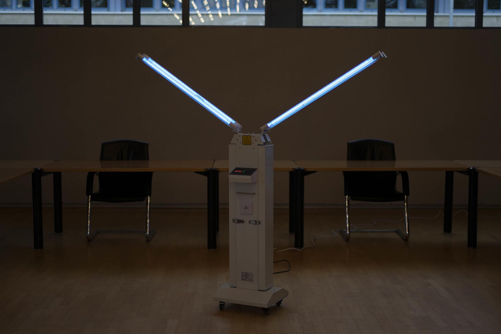 Купить UV-C Desinfektionsstation 120W mit 4 Röhren für 60 mÂ² Raumfläche, Good Connections (UVC-0002) в магазине wardena.ru