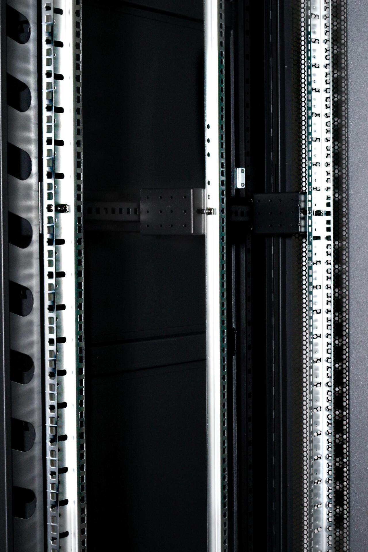 Купить Grafenthal SFP MINI GBIC TRANSCEIVER 8GB FIBRE CHANNEL SHORT WAVE 8.5GBPS Fibre Channel (659G5002) (659G5002) в магазине wardena.ru